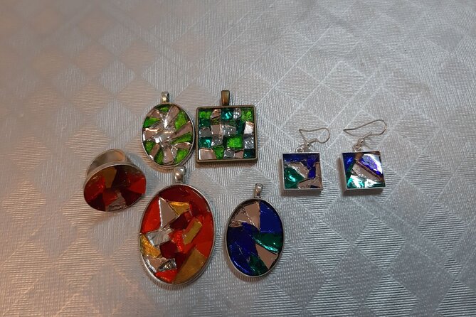Guided Tiffany Jewellery Workshop in Barcelona 2 Hours - What Makes the Finished Souvenir Special