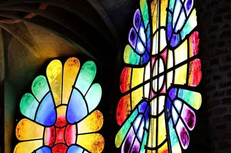 Highlights Guided visit to Gaudi's Crypt and Colonia Güell - Why Gaudí’s Crypt deserves your time