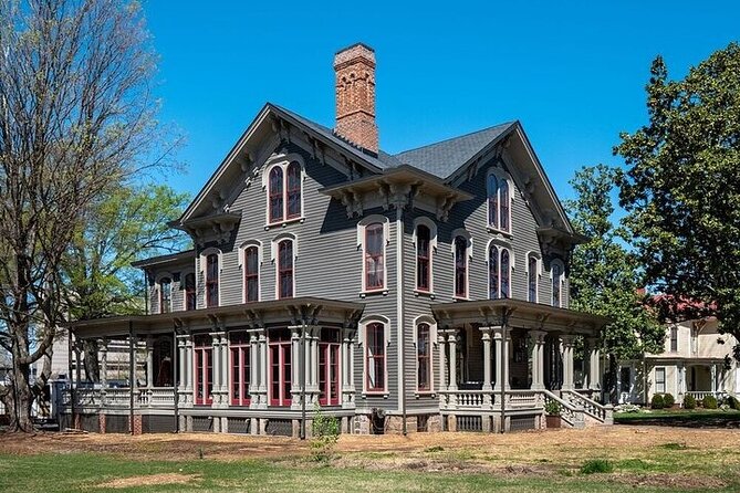 Historic Oakwood: History & Architecture Tour - What the guide adds to the walk