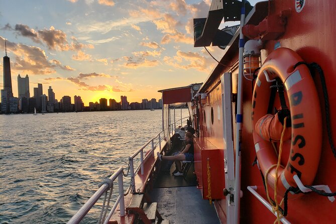 Historical and Architectural Chicago Fireboat River & Lake Cruise - Why this Chicago cruise feels different