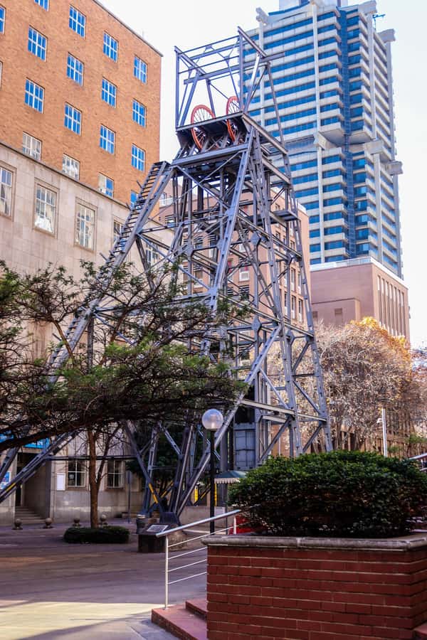 Johannesburg: Architectural Walking Tour - Albertina Sisulu Street and the city’s starting point