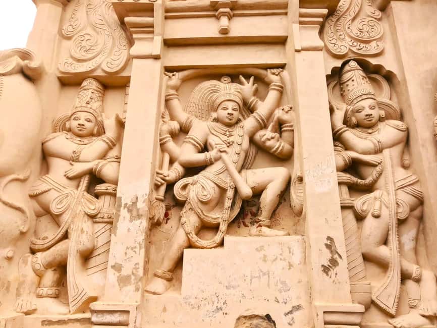 Kanchipuram: Temple Architecture & Silk Weaving from Chennai - Kailasanathar and the Pallava style