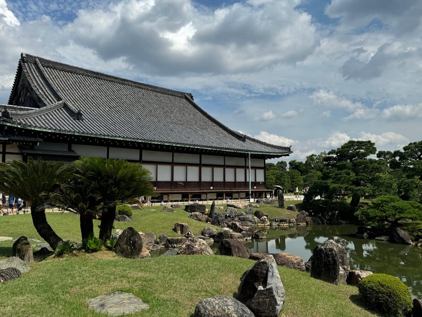 Kyoto: Nijo Castle & Gardens 2-Hour Guided Tour - One hour with Honmaru-goten Palace