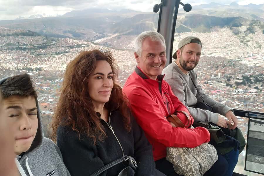La Paz: Andean Architecture Tour in El Alto - Meeting at the purple cable car station