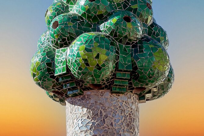 Life of Gaudi and Architectural | Walking Tour | 2h - The Sagrada Família gives the story its finish