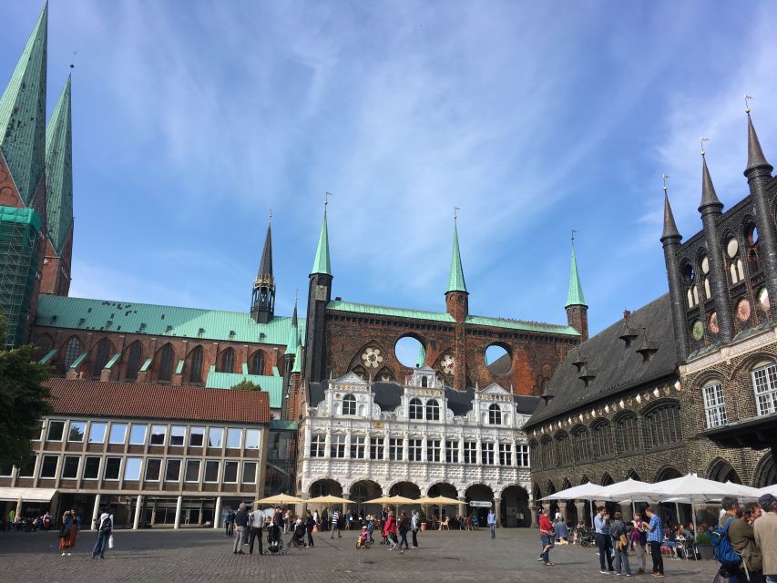 Lübeck: Architecture and Local Craft Private Guided Tour - Timing, Languages, and Planning the Walk