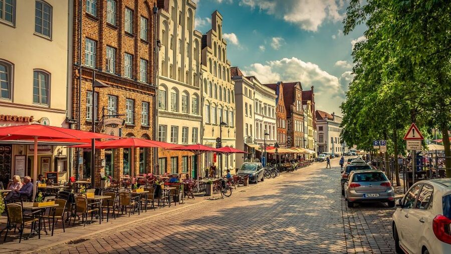 Lübeck: Private Historical and Architectural Walking Tour - Buddenbrook House and Lübeck’s literary side