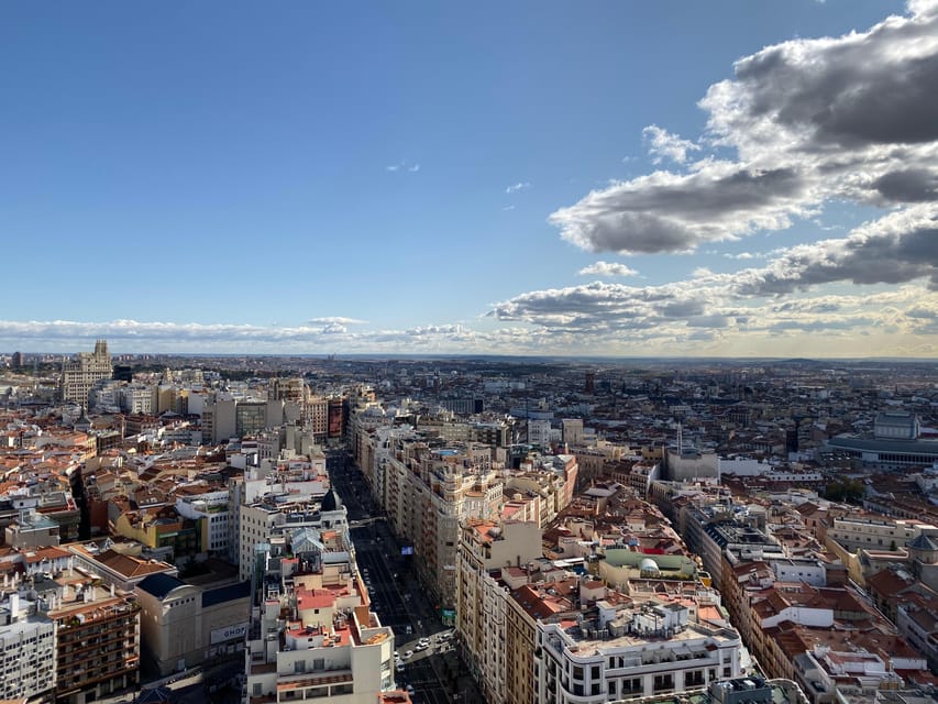 Madrid: Gran Vía Rooftops and Architecture Tour - Why Gran Vía works so well for an architecture tour