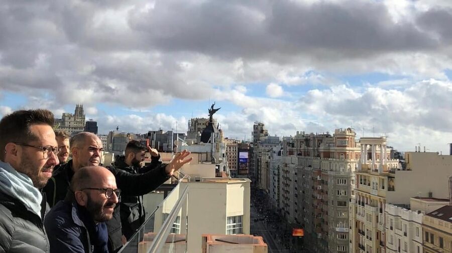 Madrid: Gran Vía Rooftops and Architecture Tour - Museo Chicote and the social side of the avenue
