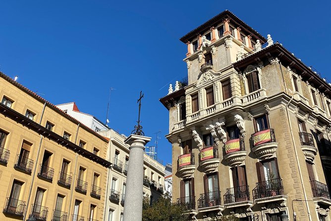 Madrid Historic with an architect : Arabs, Austrias and Bourbons - San Nicolás and the oldest church on the route