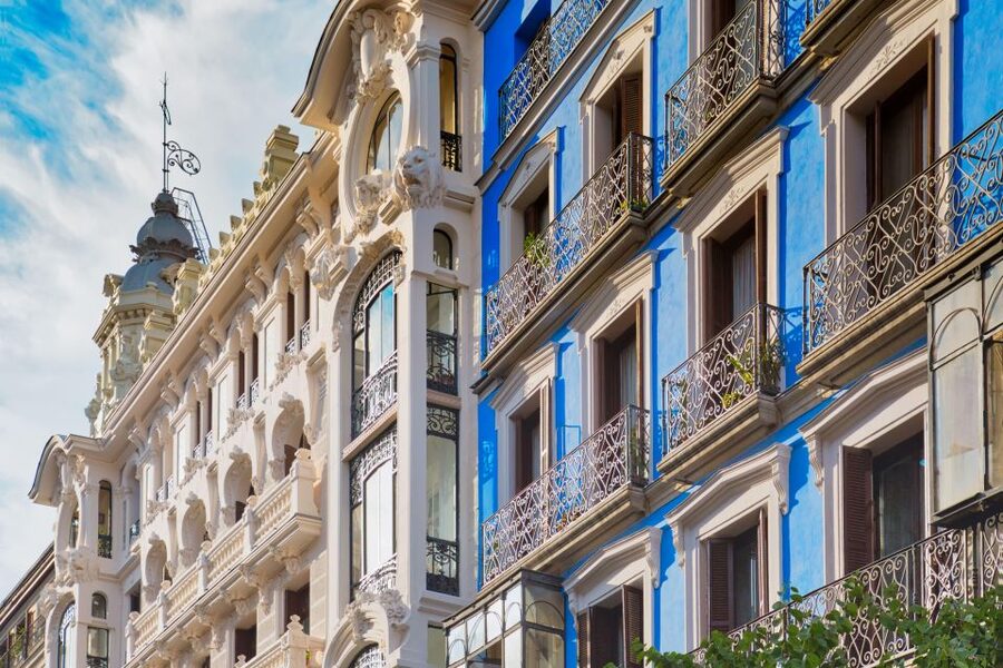 Madrid: Private Architecture Tour with a Local Expert - Meeting at the temple and getting oriented