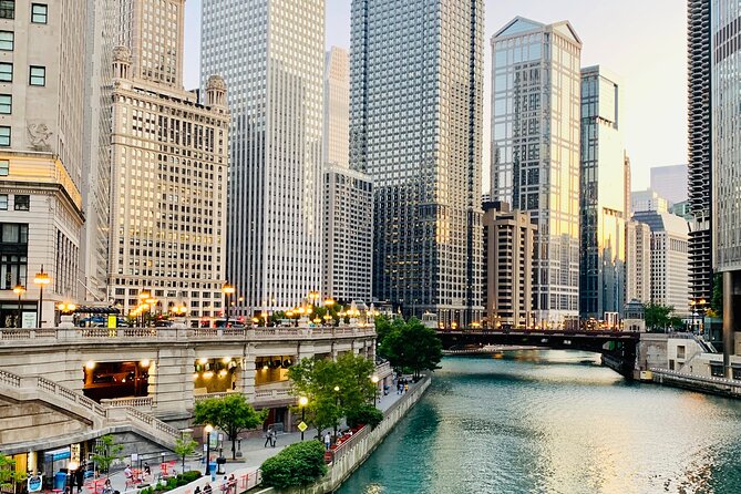 Magnificent Mile Tour With Optional 360 Chicago Upgrade - Starting near Millennium Park at 10:00 a.m.
