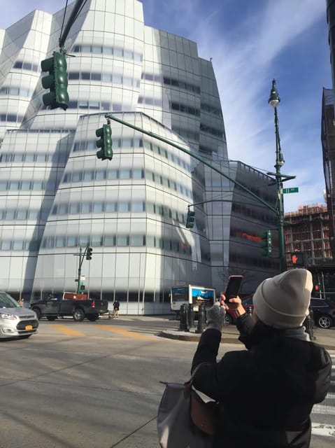 Manhattan Architecture & Urban Design Walk - Urban Planning 101, Explained on the Street