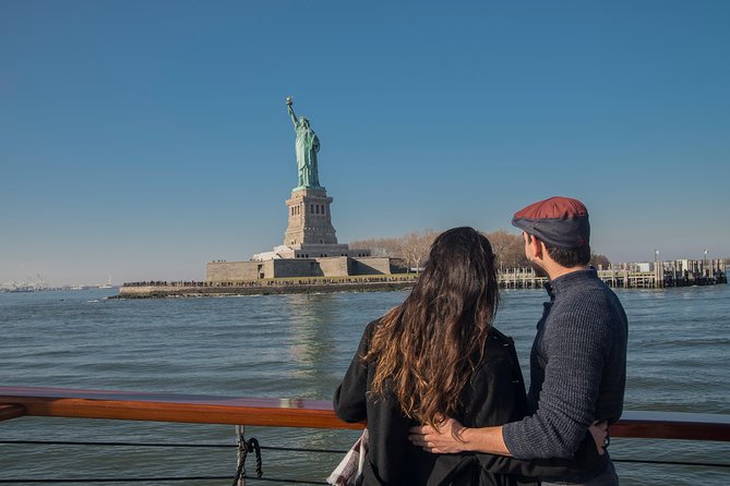 Manhattan Architecture Yacht Cruise - Why the water gives you a better view of Manhattan