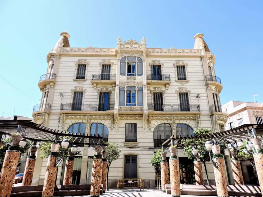 Melilla: Modernist and Art Deco gems - Is $17 good value for two hours?