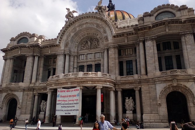 Mexico City origins and architecture: Art Nouveau, Deco,Eclectic - Timing, pickup, and communication
