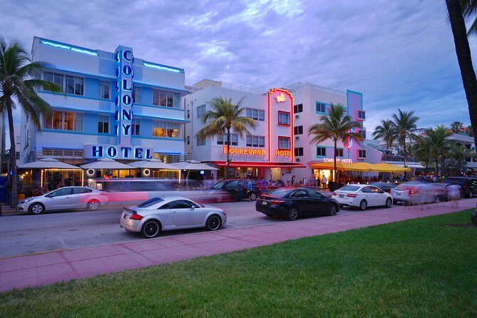 Miami Art Deco Gems & Jewels Small Group & Exclusive Access Tour - Meeting at the Art Deco Welcome Center