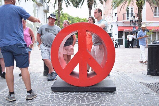 Miami Beach Food and Art Deco Walking Tour - Ocean Drive and the Art Deco story