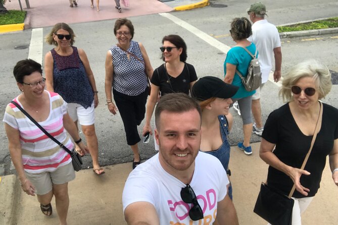 Miami Beach Food and Art Deco Walking Tour - Starting with empanadas on Lincoln Road