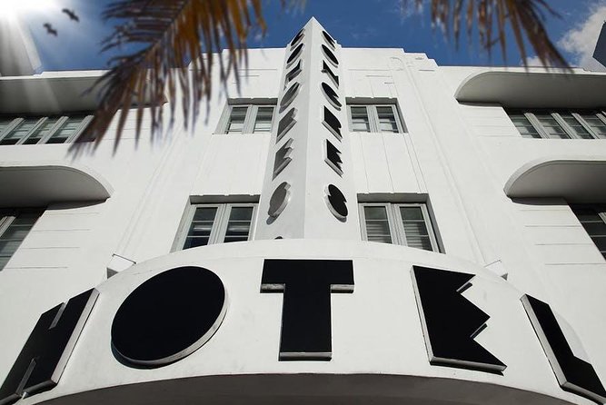 Miami South Beach Art Deco Walking Tour - Ocean Drive and the Versace Mansion finale