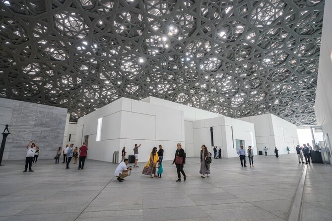 Modernism to Traditions from UAE to OMAN with Fully Live Guided Tour- 11D / 10N - Why This UAE and Oman Route Works
