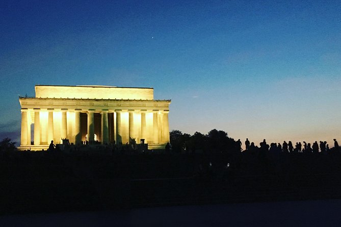 Monuments and Memorials Architectural Walking Tour - Starting beside the Washington Monument