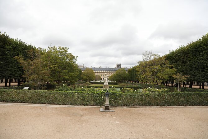 Neoclassical Paris Architecture 2-Hour Private Walking Tour - Palais Royal: architecture, commerce, and changing use