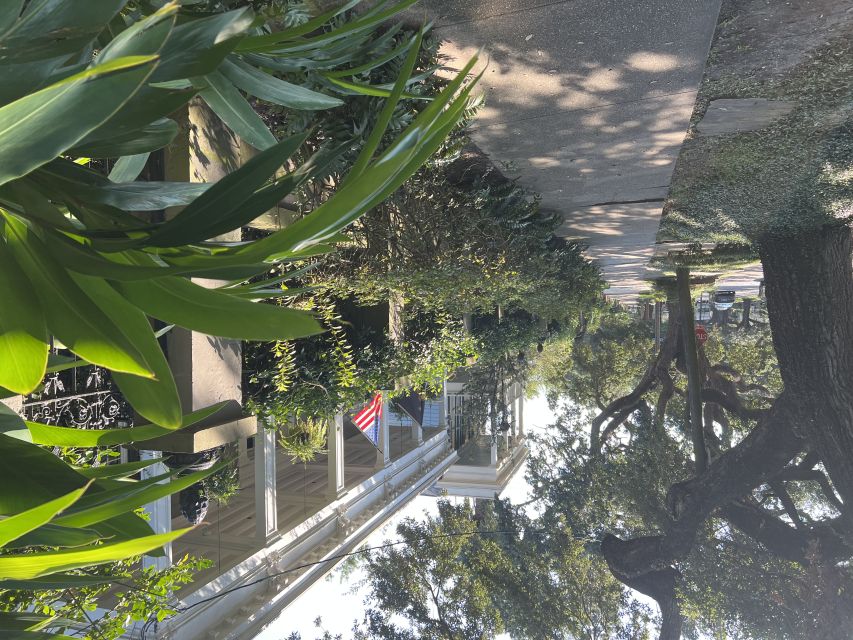 New Orleans : Garden District Architecture Walking tour - The difficult history behind beautiful façades