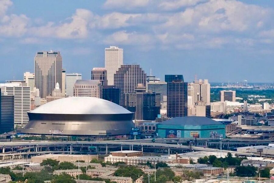 New Orleans: History, Culture & Architecture Guided Tour - The Garden District completes the architectural picture