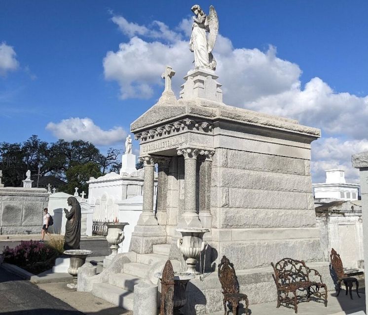 New Orleans: History, Culture & Architecture Guided Tour - Hotel pickup keeps the morning simple