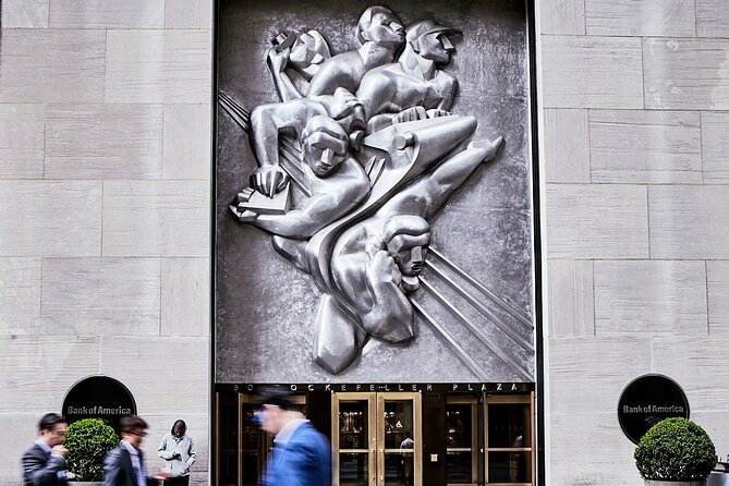 New York City The Official Rockefeller Center Tour - A brisk route through a crowded public space