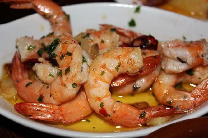 Night Tapas Walking Tour in Barcelona Modernist Area with Small Group and Dinner - Passeig de Gràcia and the pintxos stop