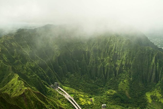 O‘ahu Highlights Private Guided Tour: Landmarks & Architecture - Aliʻiolani Hale and the Kamehameha V Statue