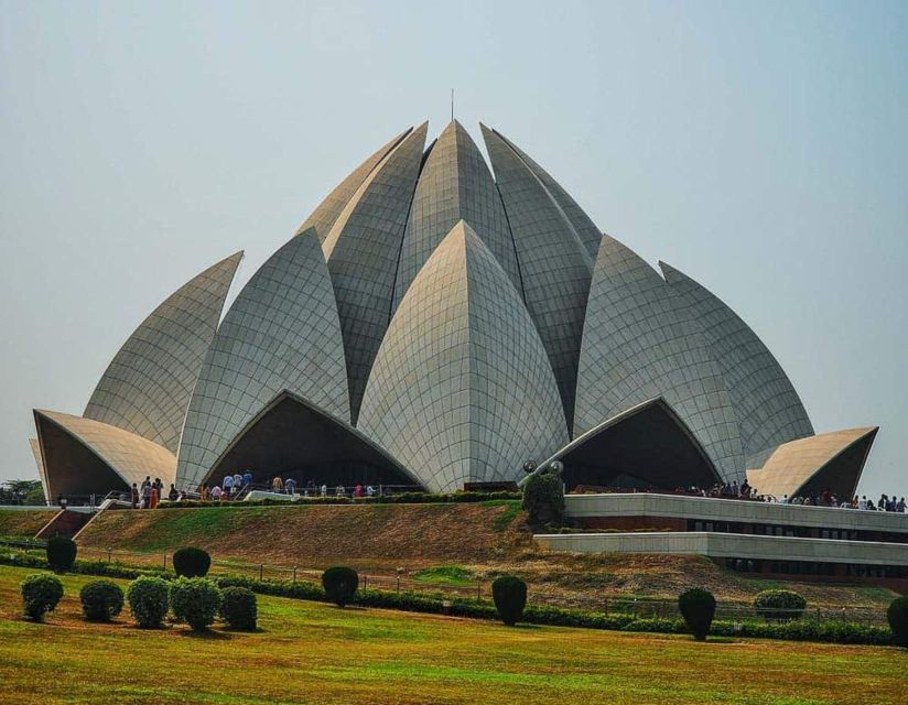 Old & New Delhi Culture & Architecture City Private Tour - Jama Masjid and the Mughal heart of the city