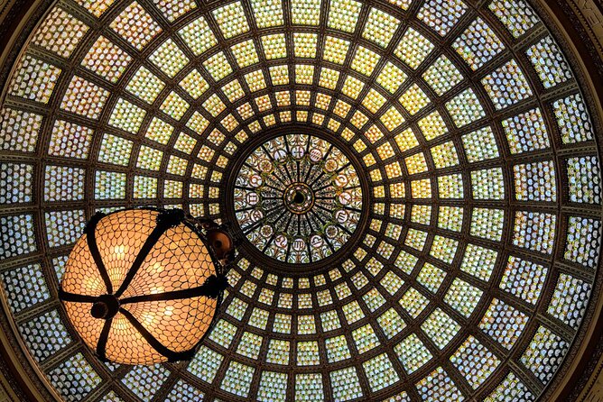 Original Chicago Architecture Interiors Tour: Dazzling Interiors - Group size, pace, and accessibility