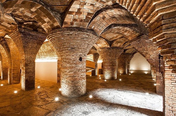 Palau Guell by Gaudi with Audio Guide in Barcelona - What the audio guide adds, and where it falls short