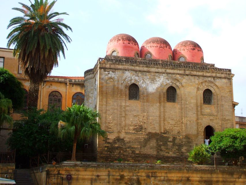 Palermo Tour: Magnificent Mixture Of Architectural Styles - Capo Market, where Palermo gets loud and practical