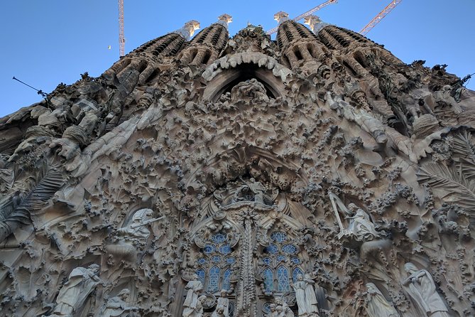 Park Guell and Sagrada Familia, Gaudí's Masterpieces Private Tour - Sagrada Família: the grand finish