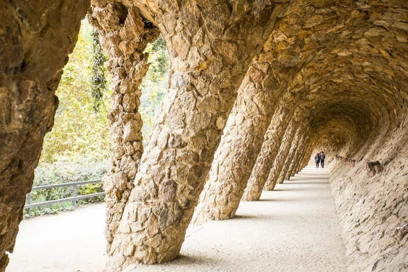 Park Güell: Guided Tour with Optional Gaudí Experience Entry - Who should book this Park Güell tour?
