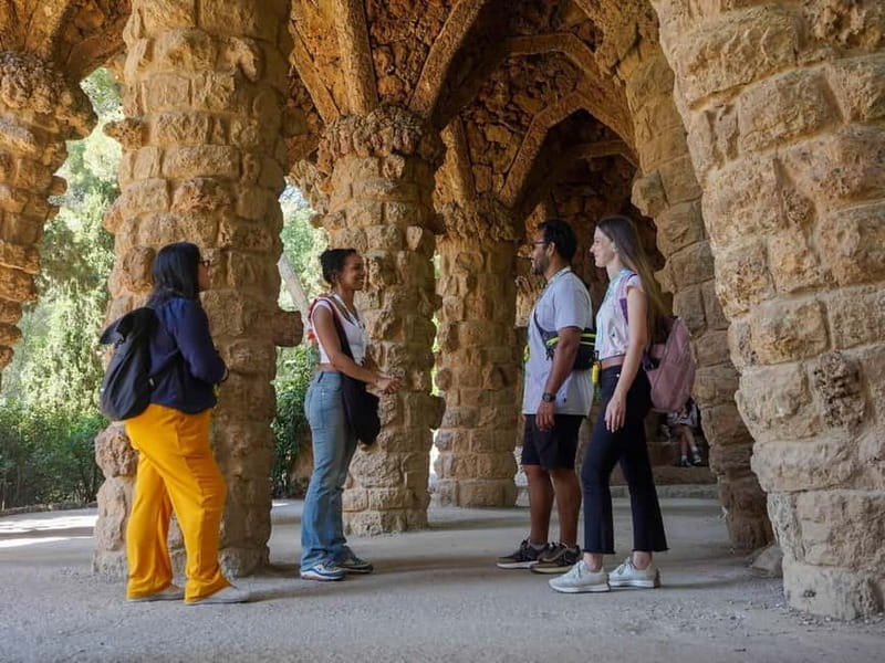 Park Güell: Guided Tour with Optional Gaudí Experience Entry - The optional Gaudí Experience