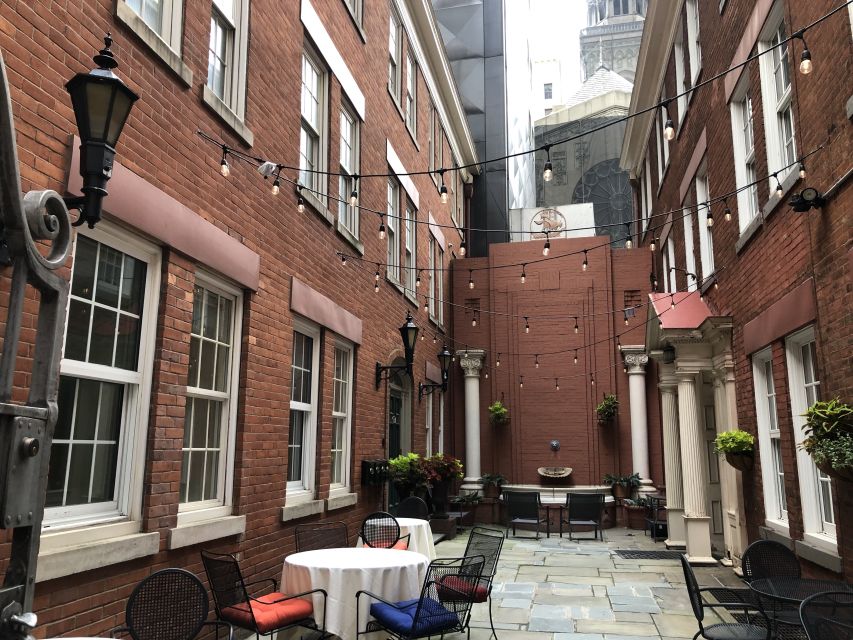 Pittsburgh: Best of the Burgh History and Architecture Tour - How much walking, and how hard is it?