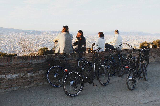 Private Barcelona Bike Tour, Gaudi's Art and Medieval Districts with Local Guide - Plaça de Sant Jaume and the old center