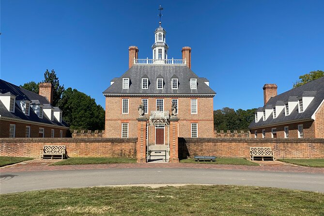 Private Colonial Williamsburg Architectural Tour - Reading the Colonial Williamsburg Capitol