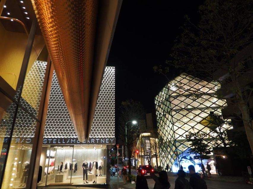 Private Harajuku Omotesando Architecture Tour - Taking the tour during the day or at night