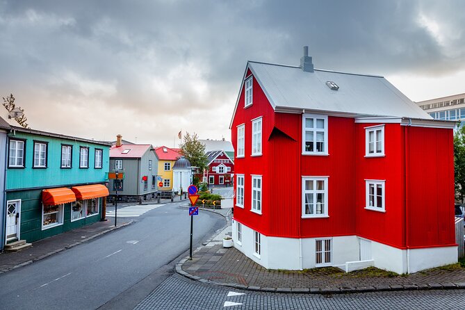 Private Reykjavik City and Architecture Walking Tour - Meeting at Ingólfstorg beside the stone pillars