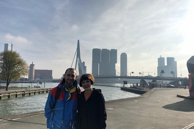 Private Rotterdam Walking Tour - guided by Architects - Markthal for a 20-minute indoor pause