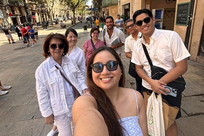 Private Tapas Walking Tour in Barcelona Modernist Area with Dinner included - Pintxos From Northern Spain on Passeig de Gràcia