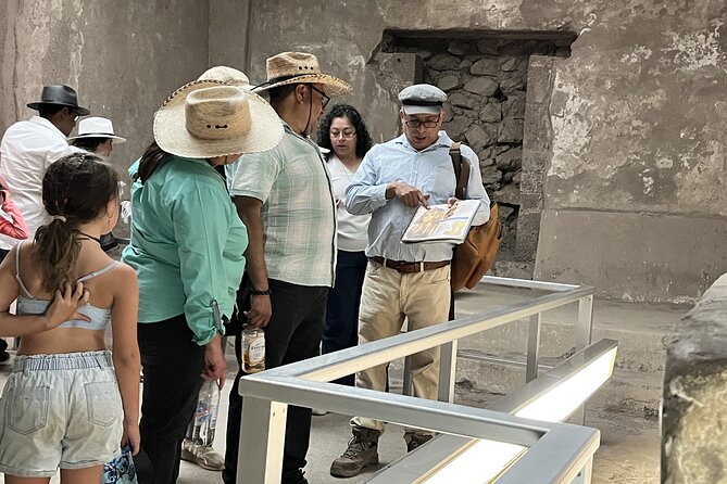 Private Tour to Teotihuacan with Architect from CDMX - Murals, local food, and artisan shopping