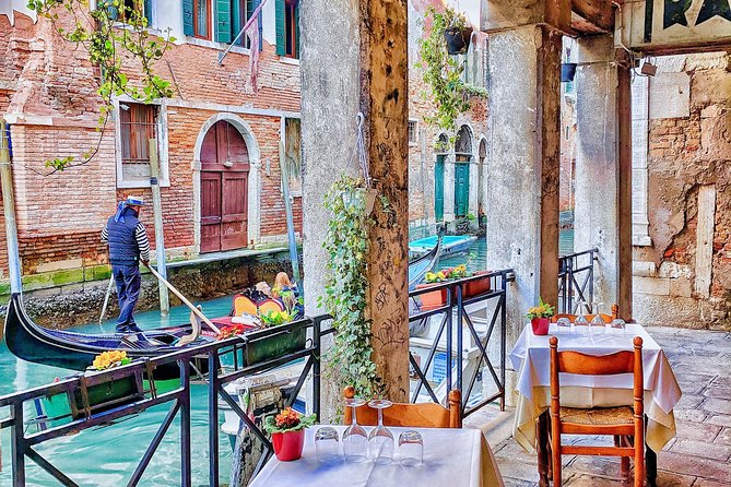 Private Tour: Venice Art and Architecture Walking Tour - What the private format adds