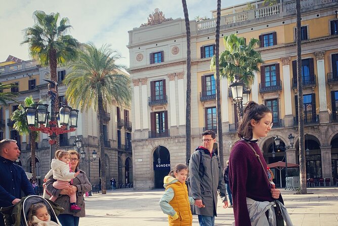 Ramblas, Old Town, Gothic and Gaudi Architecture Walking Tour - Forty-five minutes along Passeig de Gracia
